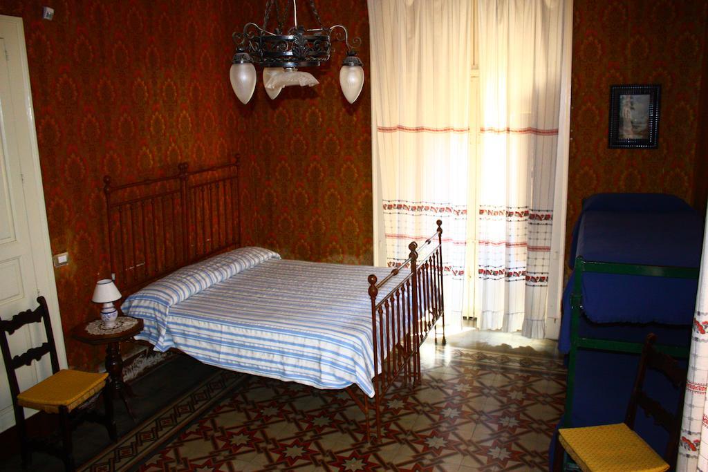 B&B Sotto I Pini Zafferana Etnea Chambre photo