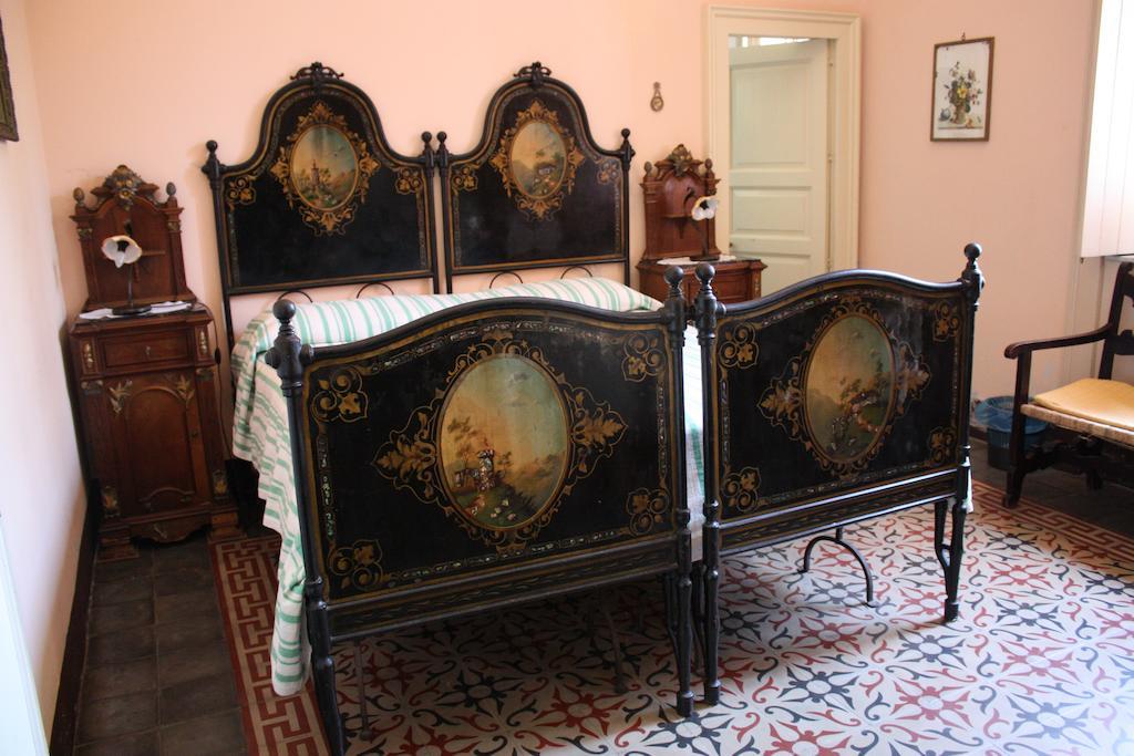 B&B Sotto I Pini Zafferana Etnea Chambre photo